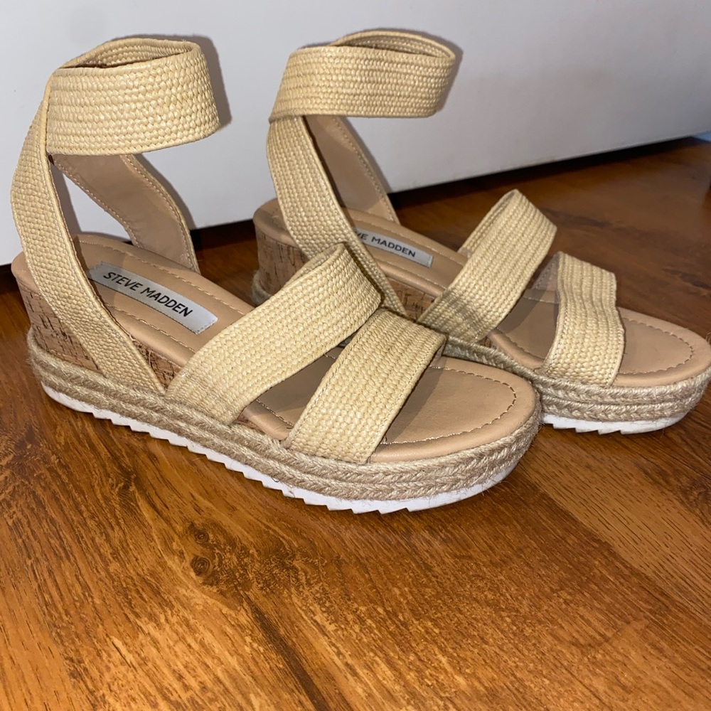 Steve Madden wedges